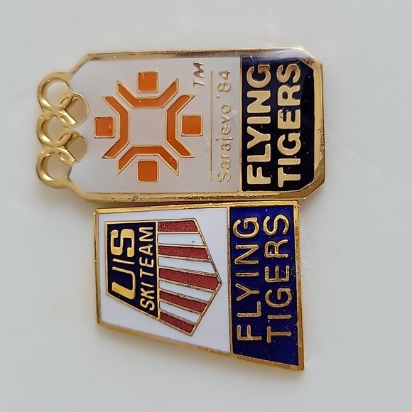 Vintage US Ski Team & Olympics Flying Tigers Pins - 2 - Picture 3 of 3